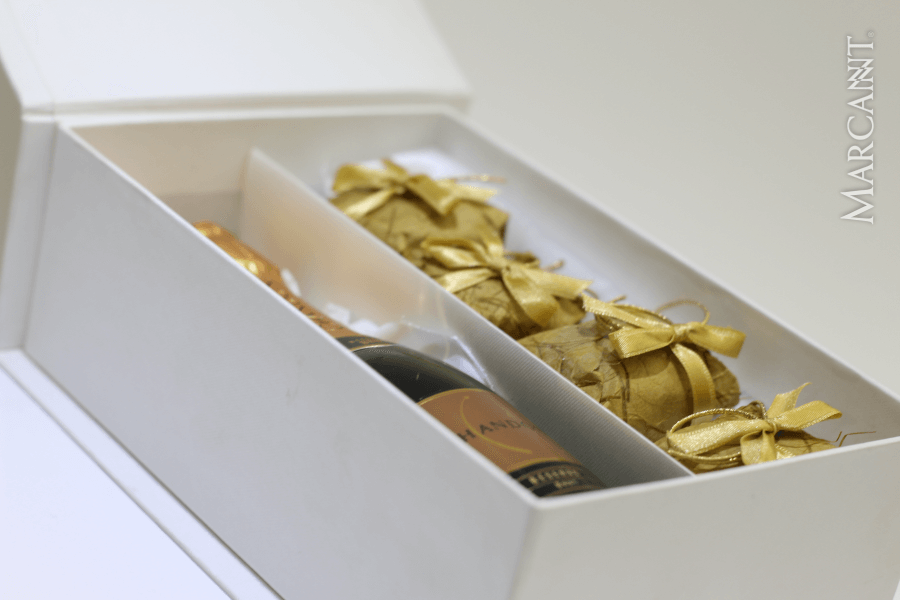 caixas-para-padrinhos-03-3141bf54257e84b504205b1334f647ba